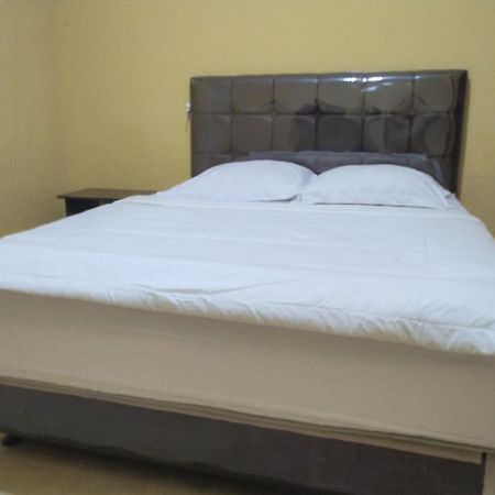 Hotel Pekalongan Syariah Mitra Reddoorz Exterior photo