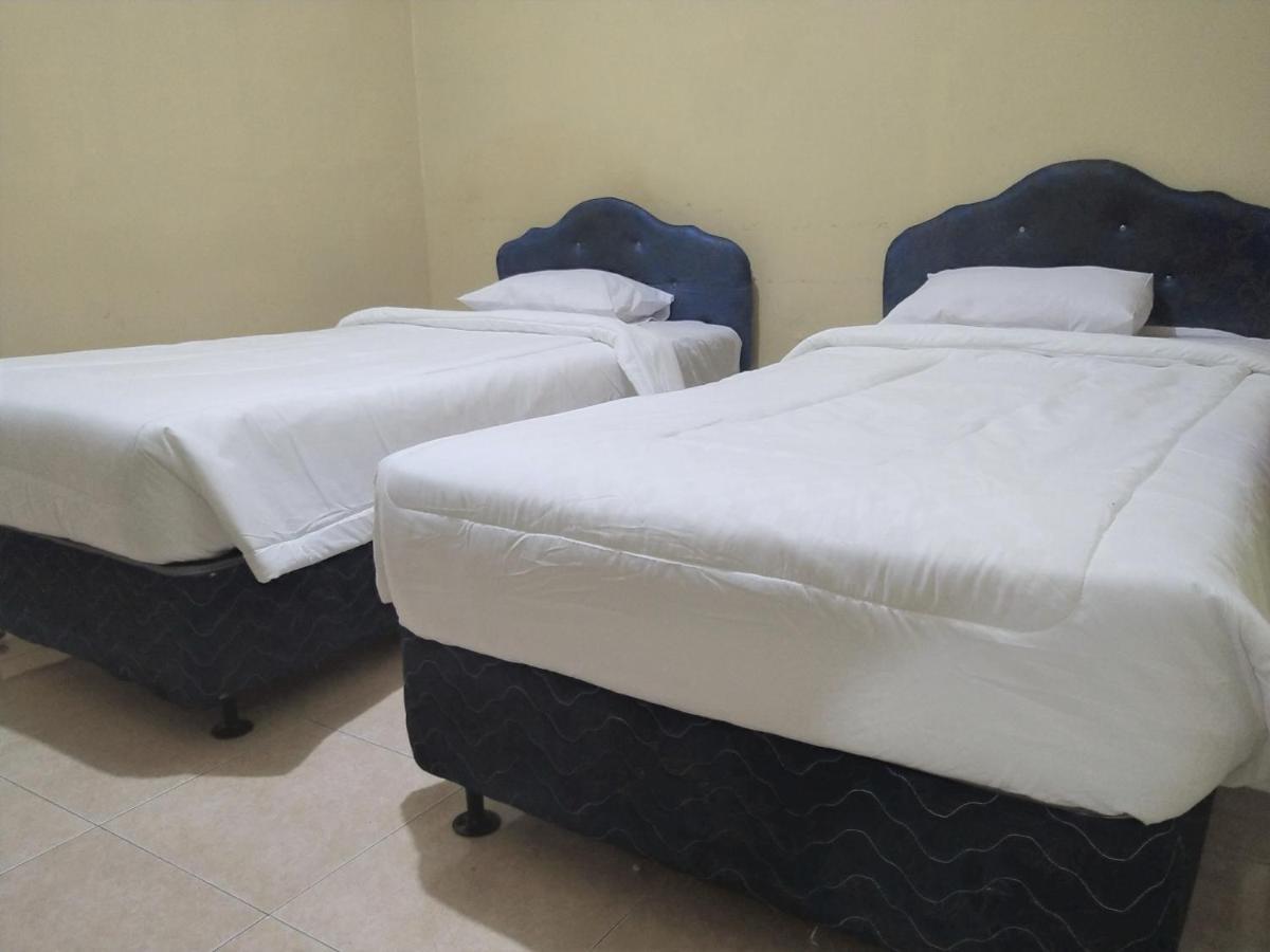 Hotel Pekalongan Syariah Mitra Reddoorz Exterior photo